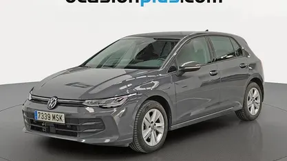 Occasion VW Golf VIII Life 116 PK (85 kW) 2024 Grijs Hatchback