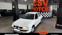 Blanco Usado 2001 Seat Cordoba Stella Berlina | 1250 € (Super precio)