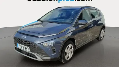 Käytetty Hyundai Bayon 84 HP (61 kW) 2023 Harmaa Katumaasturi