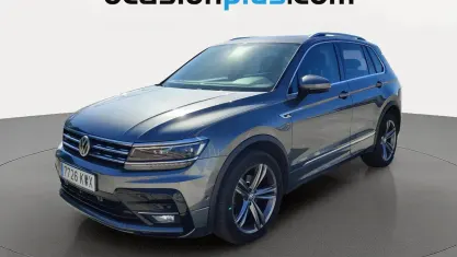 Usado VW Tiguan Sportline 150 CV (110 kW) 2019 Gris SUV