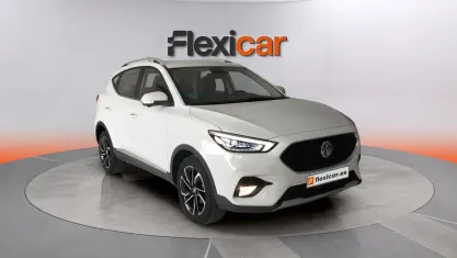 Usado MG ZS Luxury 111 CV (81 kW) 2023 Blanco SUV