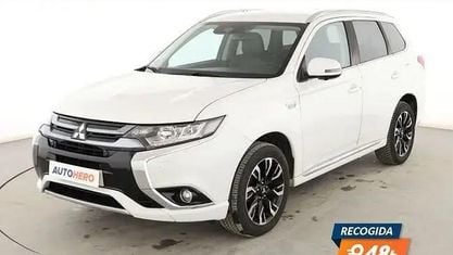 Usado Mitsubishi Outlander P-HEV 203 CV (149 kW) 2018 Blanco SUV