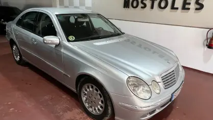 Używany Mercedes E220 Elegance 150 KM (110 kW) 2006 Szary Sedan/Limuzyna