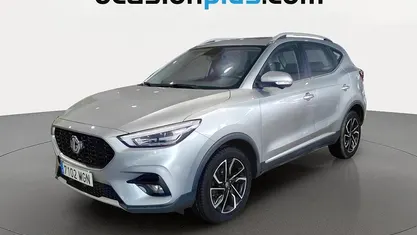 Usado MG ZS Luxury 111 CV (81 kW) 2023 Gris plata SUV
