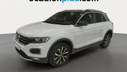 Usado VW T-Roc Advance 116 CV (85 kW) 2017 Gris plata SUV
