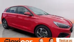Rojo Usado 2024 Hyundai i30 Berlina | 21.290 € (Precio justo)