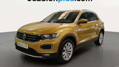 Usado VW T-Roc Advance 150 CV (110 kW) 2021 Oro SUV