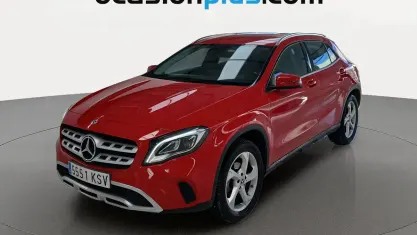 Usado Mercedes GLA200 136 HP (100 kW) 2019 Vermelho SUV
