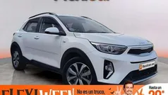 Usado 2023 Kia Stonic SUV | 14.470 € (Precio justo)