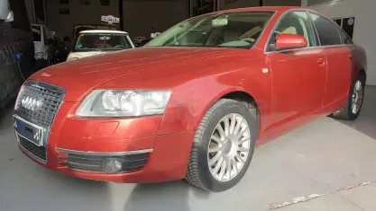 Begagnad Audi A6 255 HK (187 kW) 2005 Orange Sedan