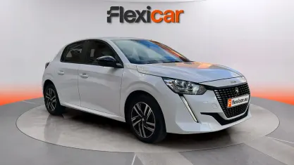 Begagnad Peugeot 208 Active 102 HK (75 kW) 2023 Vit Halvkombi