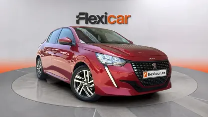 Usado Peugeot 208 Allure 101 CV (74 kW) 2020 Rojo Utilitario
