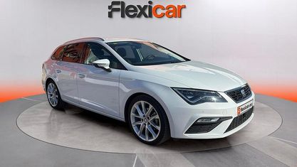 Usado Seat Leon Reference 115 CV (84 kW) 2018 Blanco Berlina