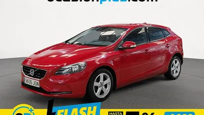Rojo Usado 2015 Volvo V40 Kinetic Familiar | 9790 € (Precio justo)
