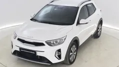 Blanco Usado 2024 Kia Stonic SUV | 20.113 € (Precio justo)