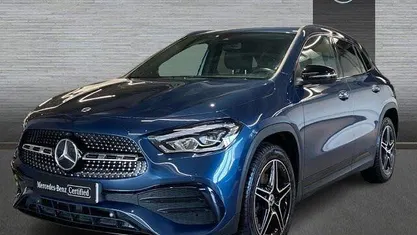 Usado Mercedes GLA250 AMG line 218 CV (160 kW) 2022 Azul SUV