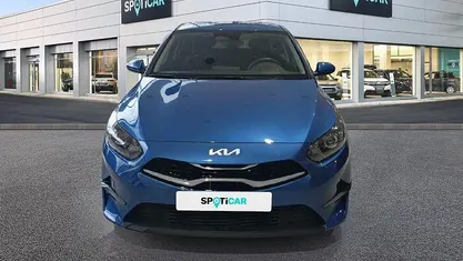 Azul Usado 2025 Kia Ceed Utilitario | 19.800 € (Precio justo)