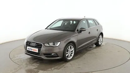 Usado Audi A3 Ambiente 180 CV (132 kW) 2016 Marrón Berlina