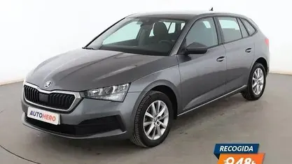 Usado Skoda Scala Active 110 HP (80 kW) 2022 Cinzento Citadino