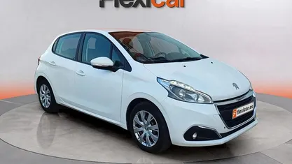 Usado Peugeot 208 Active 82 CV (60 kW) 2019 Utilitario