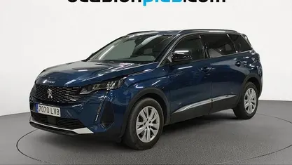 Usado Peugeot 5008 Style 130 CV (95 kW) 2021 Monovolumen
