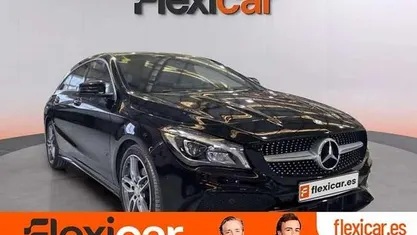 Usado Mercedes CLA200 Shooting Brake 136 CV (100 kW) 2017 Negro Familiar