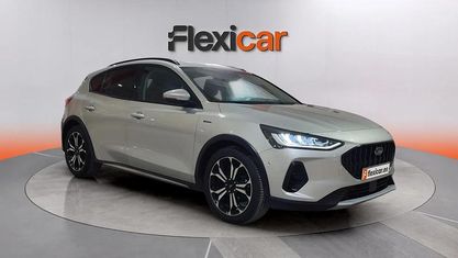 Begagnad Ford Focus ST-Line 155 HK (114 kW) 2022 Grå Sedan