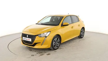 Usado Peugeot 208 Allure 101 CV (74 kW) 2020 Dorado Utilitario