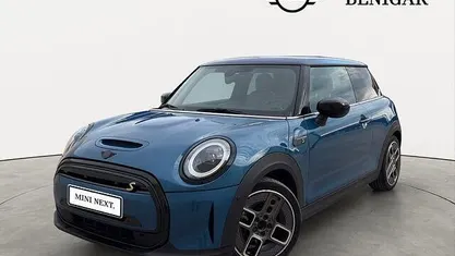 Begagnad Mini Cooper SE 135 kW (184 HK) 2021 Blå Halvkombi