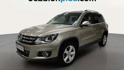 Käytetty VW Tiguan Sportline 177 HP (130 kW) 2013 Peessi Katumaasturi