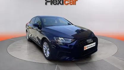 Usado Audi A3 Premium 111 CV (81 kW) 2023 Azul Berlina