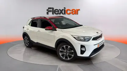 Usado Kia Stonic 101 CV (74 kW) 2020 Blanco SUV