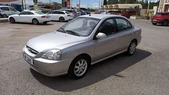 Gris Usado 2005 Kia Rio Berlina | 4990 €