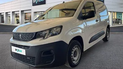 Usado Peugeot Partner 102 CV (75 kW) 2023 Blanco Monovolumen