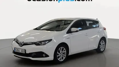 Usado Toyota Auris Hybrid Active 136 CV (100 kW) 2015 Blanco Utilitario
