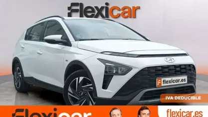 Usado Hyundai Bayon 101 CV (74 kW) 2023 Blanco SUV