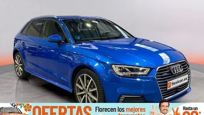 Usado Audi A3 Sportback e-tron 204 CV (150 kW) 2020 Azul Utilitario