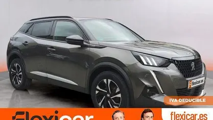 Gris / plata Usado 2021 Peugeot 2008 GT SUV | 16.790 € (Precio justo)