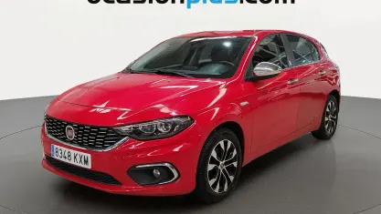 Usado Fiat Tipo Mirror 120 CV (88 kW) 2019 Rojo Utilitario