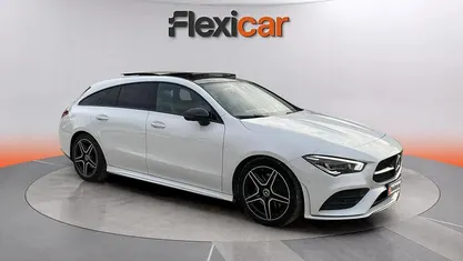 Usado Mercedes CLA200 Shooting Brake 163 CV (119 kW) 2021 Blanco Familiar