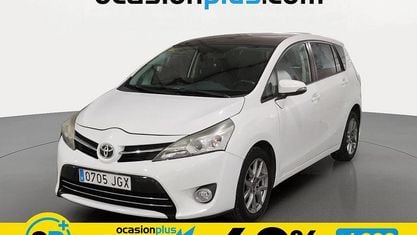 Usado Toyota Verso Advance 112 CV (82 kW) 2015 Blanco Monovolumen