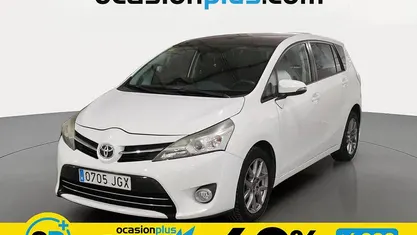 Usado Toyota Verso Advance 112 CV (82 kW) 2015 Blanco Monovolumen