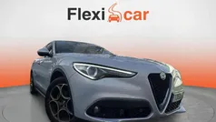 Usado 2022 Alfa Romeo Stelvio Sprint SUV | 28.990 € (Precio justo)