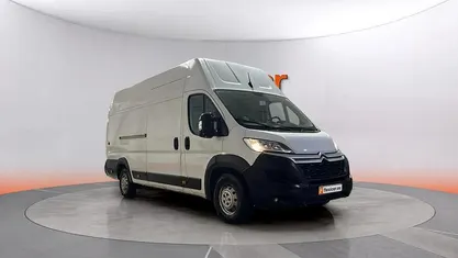 Usado Citroën Jumper 140 CV (102 kW) 2021 Blanco Monovolumen