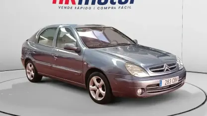 Usado Citroën Xsara 90 CV (66 kW) 2002 Azul Berlina