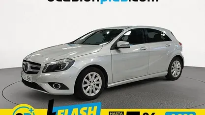 Usado Mercedes A180 Style 109 CV (80 kW) 2013 Utilitario