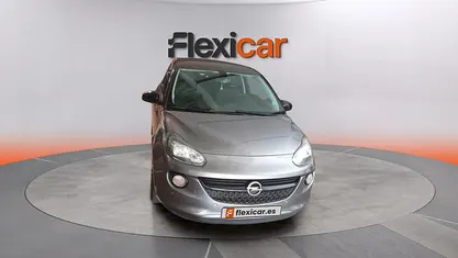 Usado Opel Adam Glam 101 CV (74 kW) 2018 Gris Utilitario