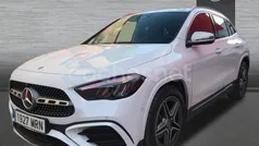 Blanco Usado 2024 Mercedes GLA200 AMG line SUV | 43.900 € (Precio justo)