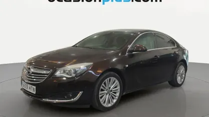 Usado Opel Insignia Excellence 160 CV (117 kW) 2013 Marrón Berlina