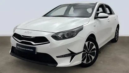 Usado Kia Ceed 101 CV (74 kW) 2024 Blanco Utilitario